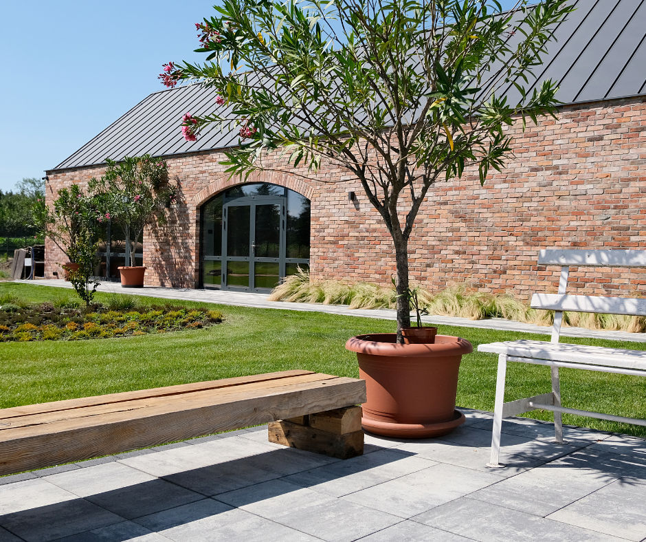 Jak dobrać kolor okien do elewacji